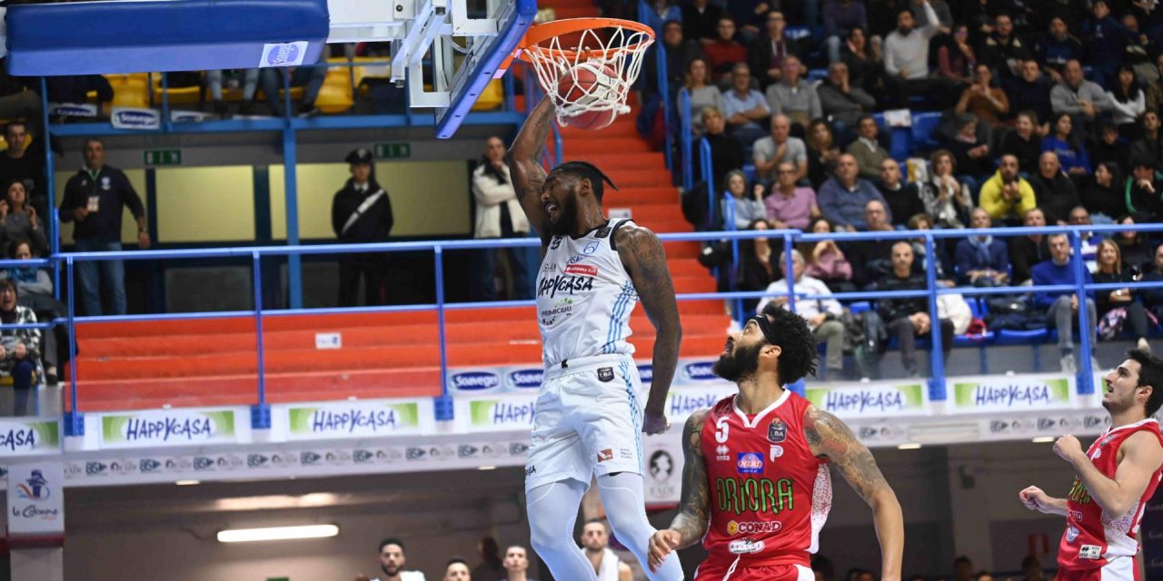 https://www.newbasketbrindisi.it/wp-content/uploads/2019/11/Z6T_2129-1-1280x640.jpg