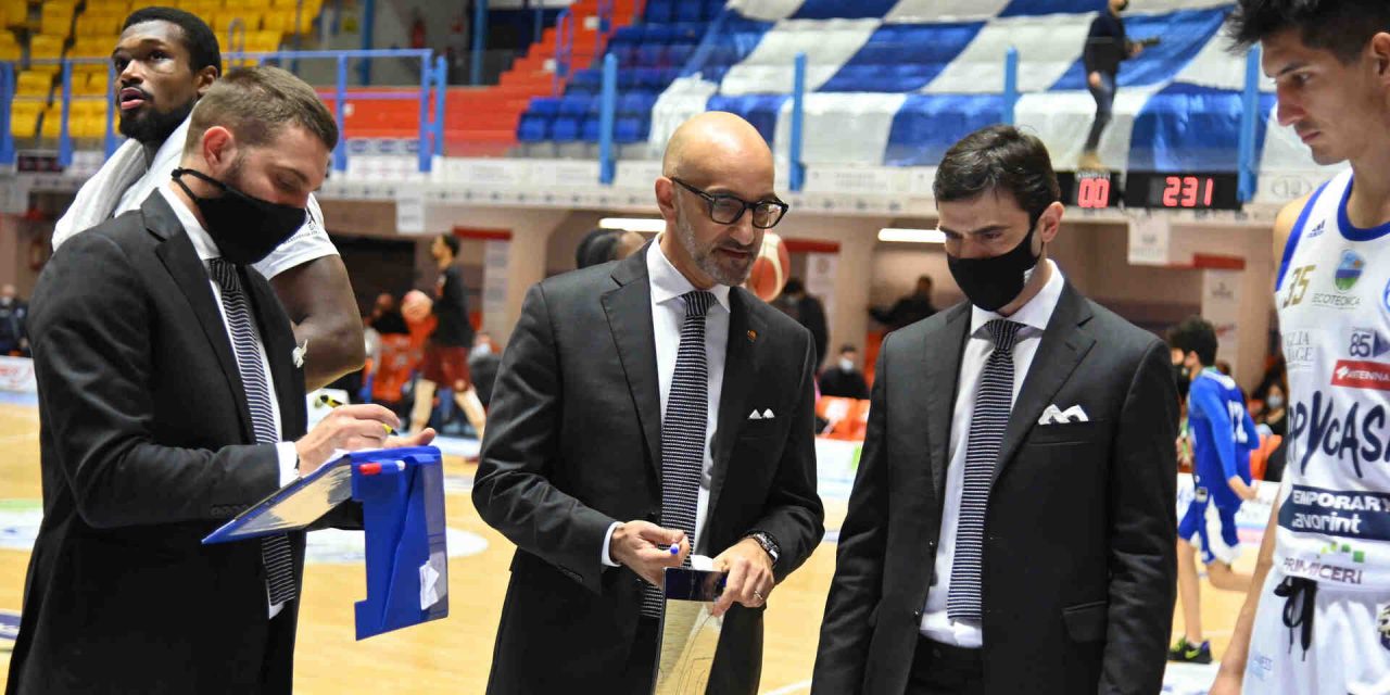 https://www.newbasketbrindisi.it/wp-content/uploads/2021/01/Z61_4131-1-1280x640.jpg