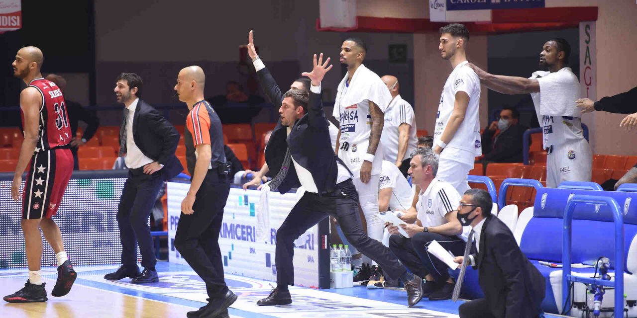 https://www.newbasketbrindisi.it/wp-content/uploads/2021/06/DSC_7404-1280x640.jpg