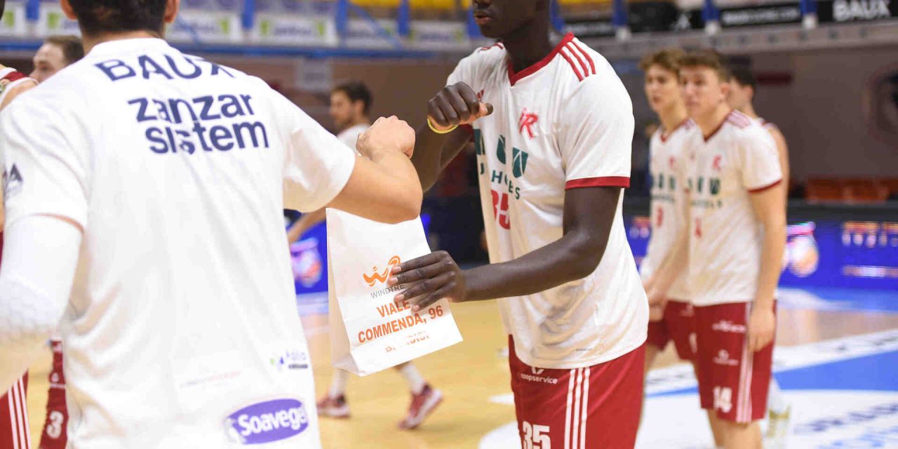 https://www.newbasketbrindisi.it/wp-content/uploads/2021/09/DSC_2628-1280x640.jpg