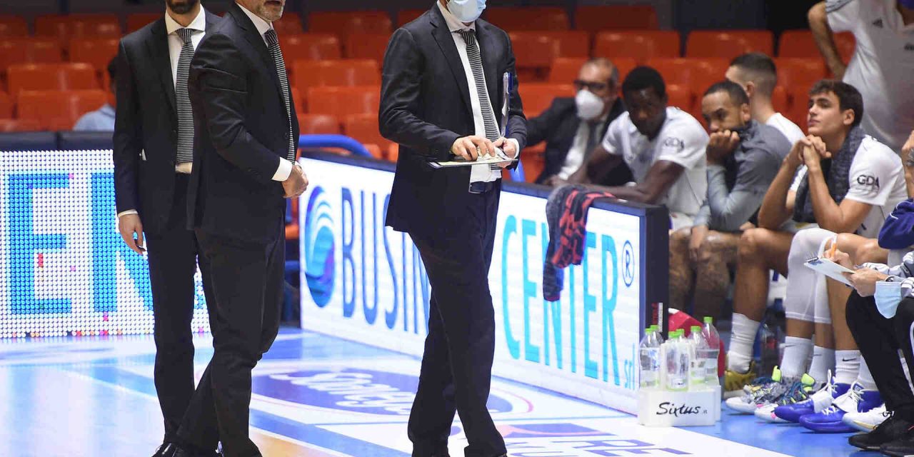 https://www.newbasketbrindisi.it/wp-content/uploads/2021/09/DSC_6026-1280x640.jpg