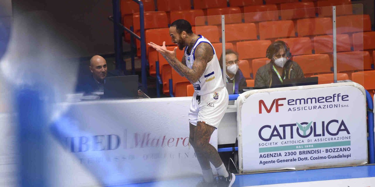 https://www.newbasketbrindisi.it/wp-content/uploads/2021/10/DSC_3390-1280x640.jpg