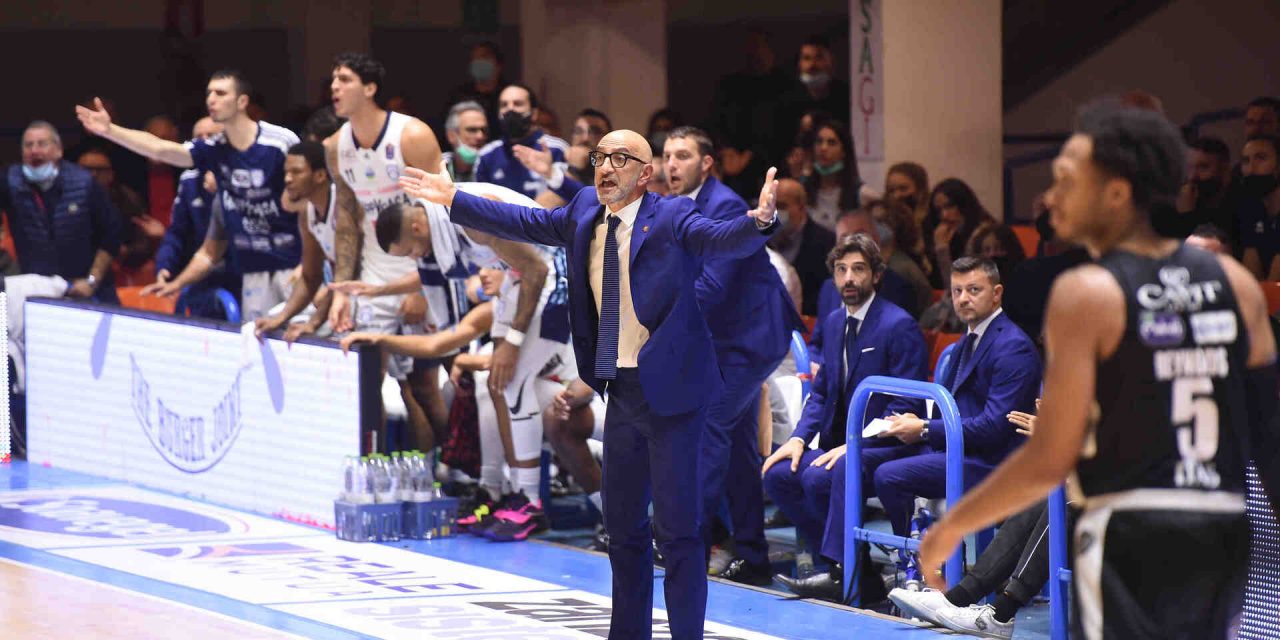 https://www.newbasketbrindisi.it/wp-content/uploads/2021/11/DSC_8249-1280x640.jpg