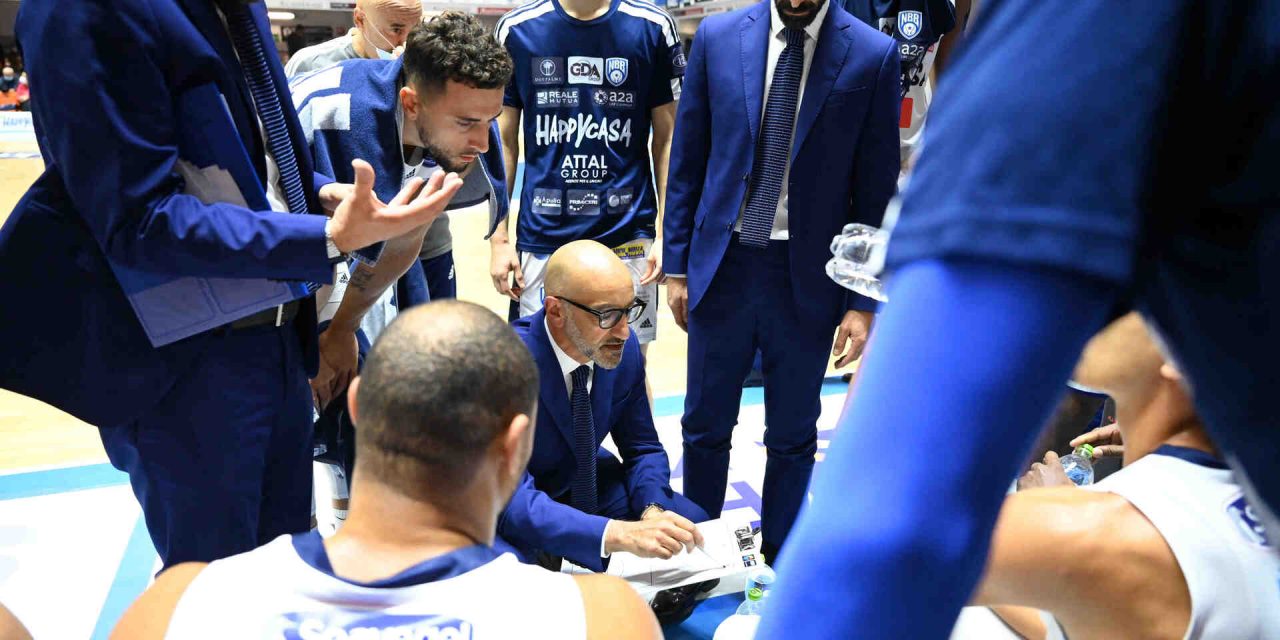 https://www.newbasketbrindisi.it/wp-content/uploads/2021/11/DSC_8636-1280x640.jpg