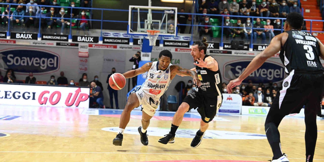 https://www.newbasketbrindisi.it/wp-content/uploads/2021/11/DSC_9673-1280x640.jpg