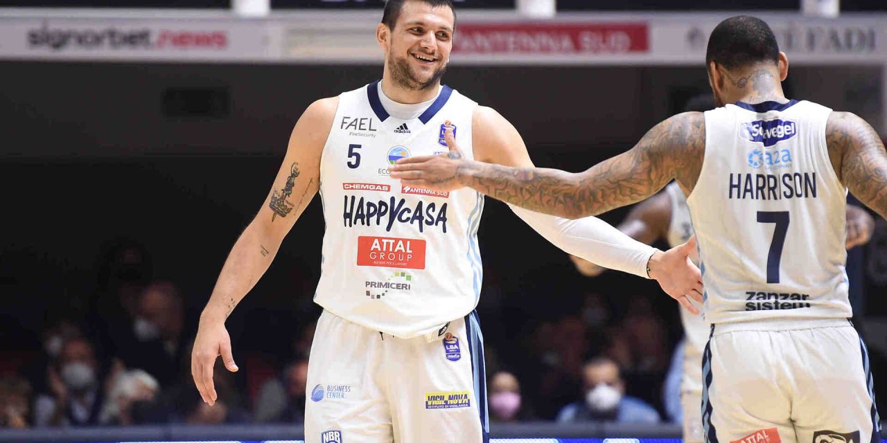 https://www.newbasketbrindisi.it/wp-content/uploads/2022/04/VIN_8931-1280x640.jpg