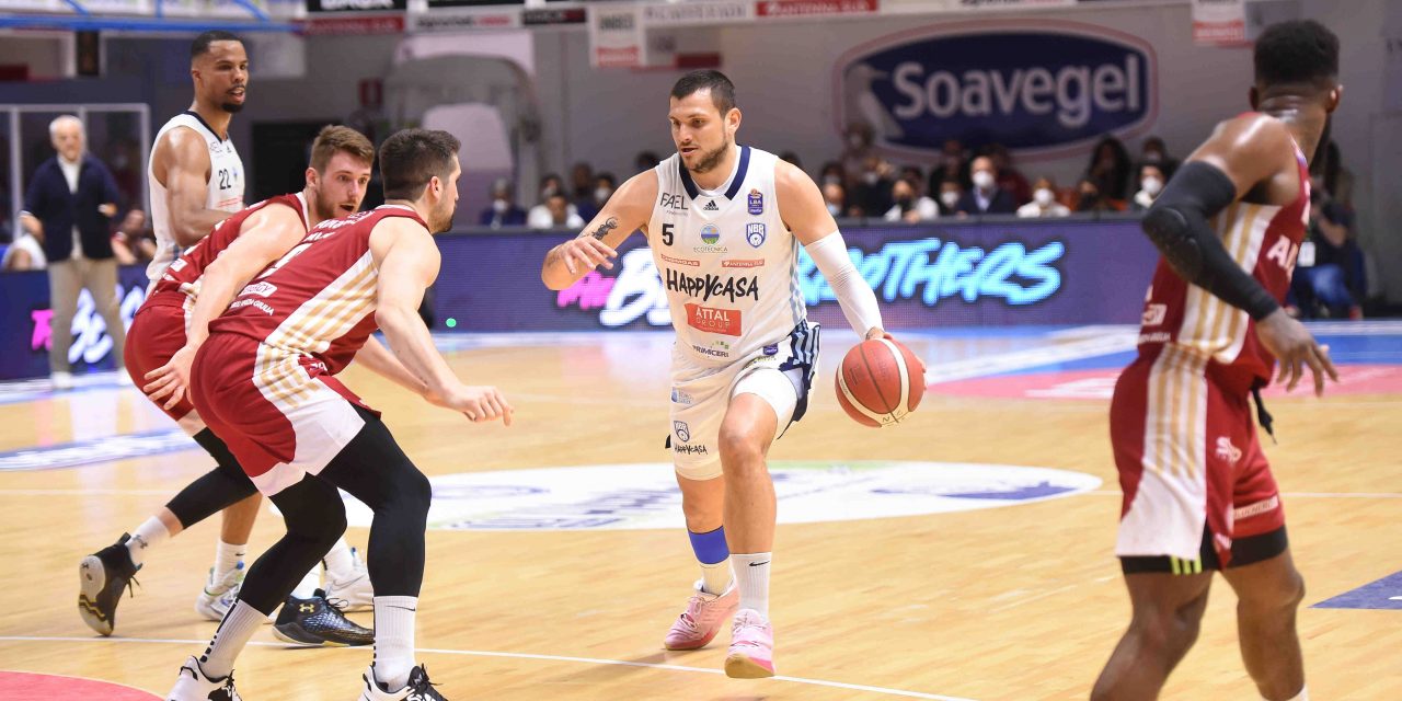 https://www.newbasketbrindisi.it/wp-content/uploads/2022/07/VIN_8267-1280x640.jpg