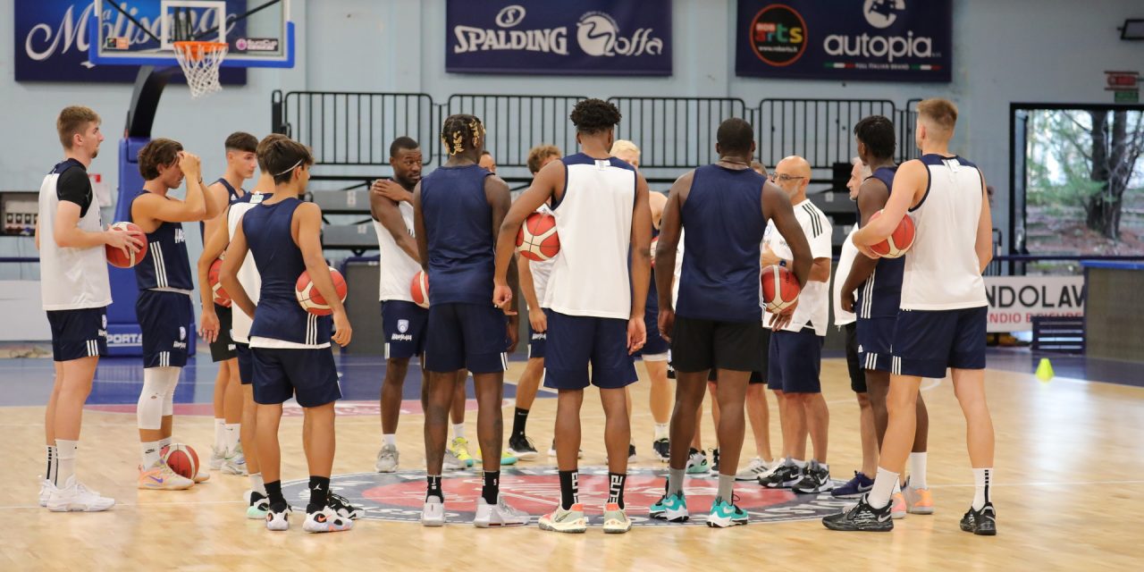 https://www.newbasketbrindisi.it/wp-content/uploads/2022/08/BRINDISI_83-1280x640.jpg