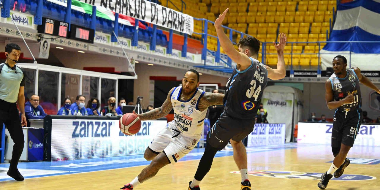 https://www.newbasketbrindisi.it/wp-content/uploads/2022/09/Z61_0825-1280x640.jpg