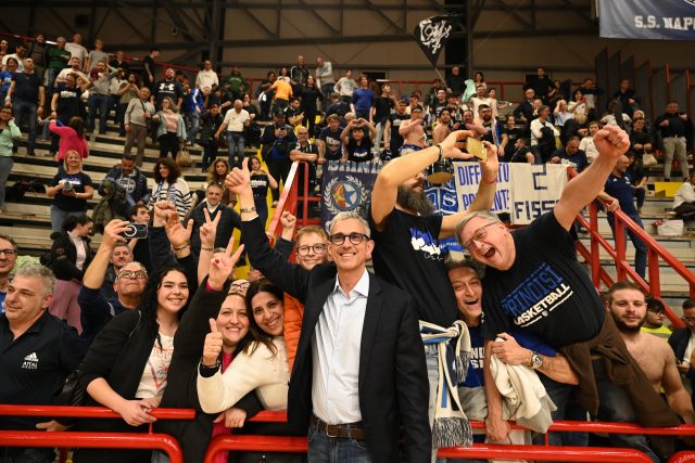 La replica di Napoli-Brindisi su Antenna Sud Extra