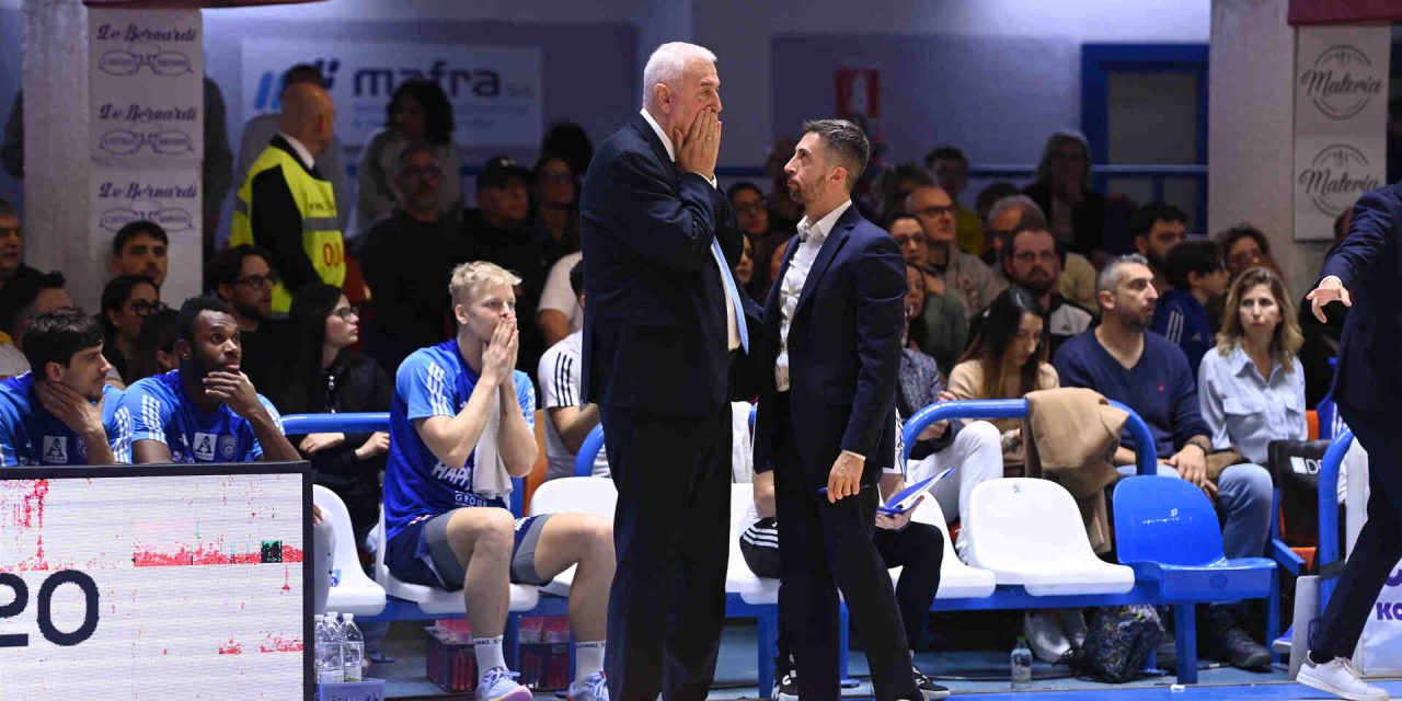 https://www.newbasketbrindisi.it/wp-content/uploads/2024/03/DSC_4086-1280x640.jpg