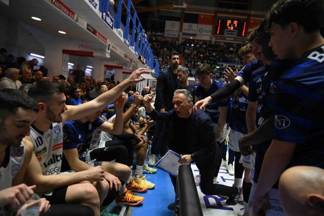 Bucchi: “Vittoria sofferta ma fortemente voluta a rotazioni limitate”