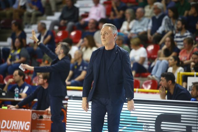 Bucchi: “Molto contento per i ragazzi, con sudore e fatica ci siamo meritati l’accesso ai playoff”