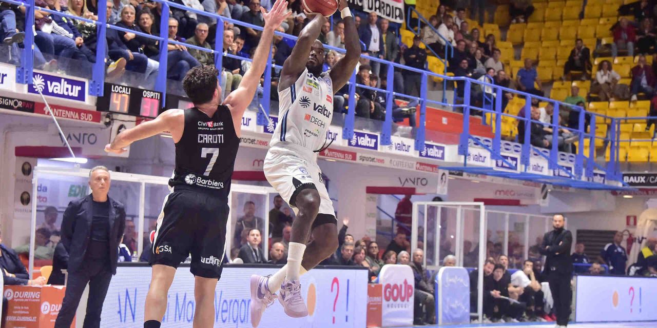 https://www.newbasketbrindisi.it/wp-content/uploads/2025/07/MVP_2142-1280x640.jpg