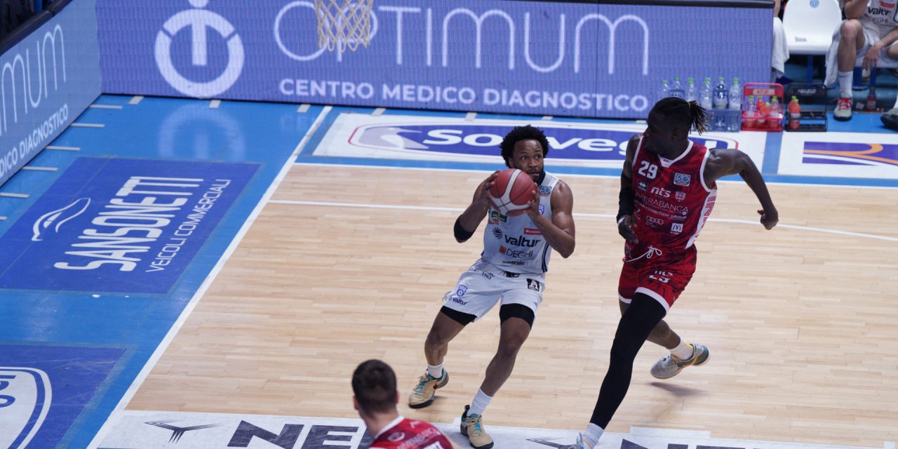 https://www.newbasketbrindisi.it/wp-content/uploads/2025/08/DSC07071-1280x640.jpg
