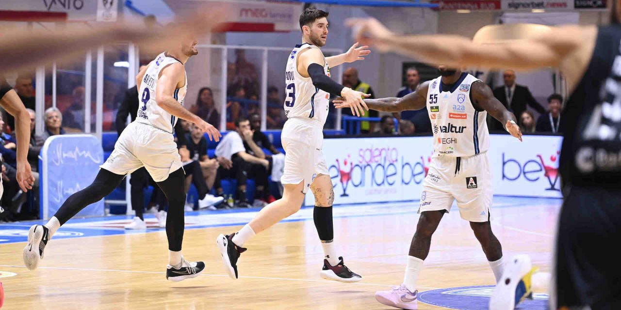 https://www.newbasketbrindisi.it/wp-content/uploads/2025/08/DSC_2960-1280x640.jpg