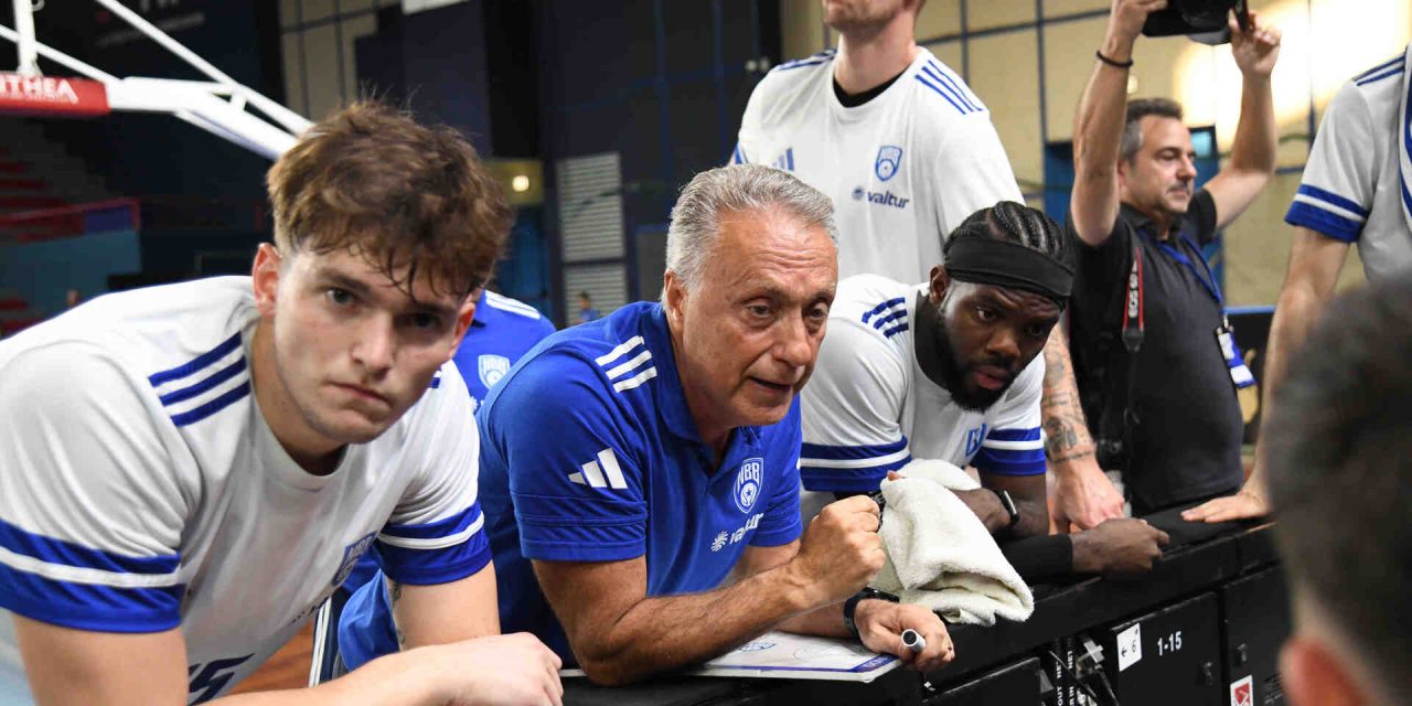 https://www.newbasketbrindisi.it/wp-content/uploads/2025/09/DSC_8452-1280x640.jpg