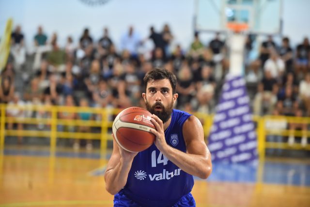 Prova di gran carattere per Brindisi che batte Roseto all’overtime e approda in finale al torneo di Penne