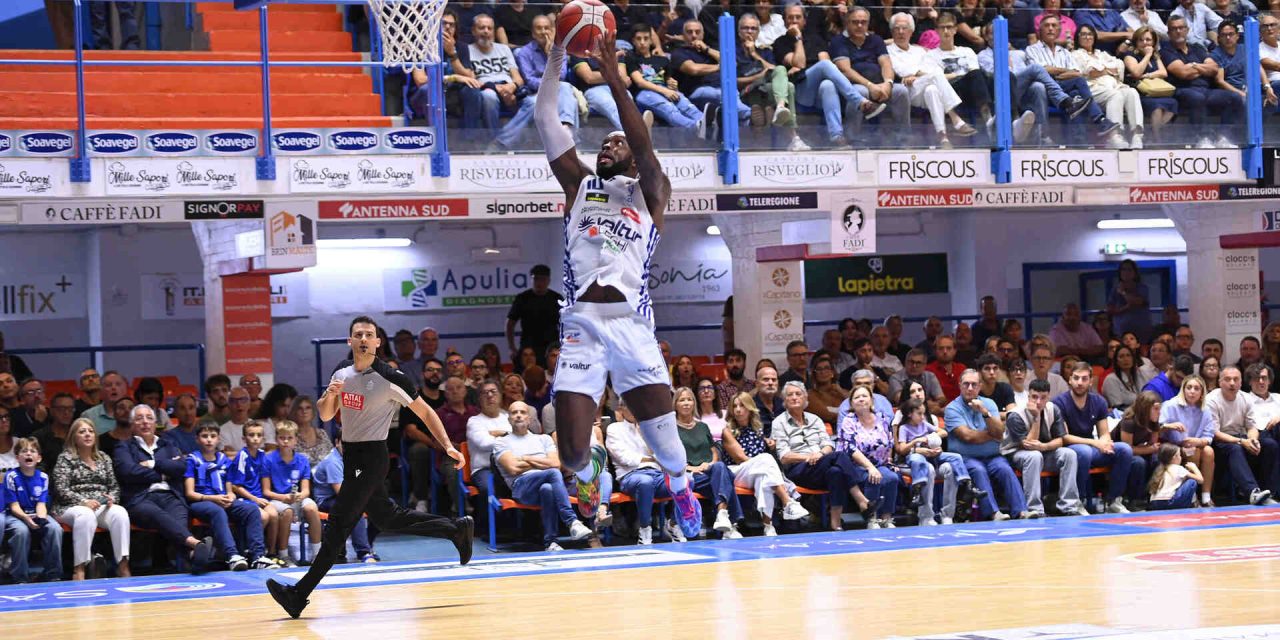 https://www.newbasketbrindisi.it/wp-content/uploads/2025/10/DSC_3818-1280x640.jpg
