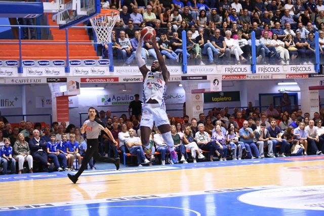 Aristide Mouaha ospite in studio a Zona Basket su Teleregione