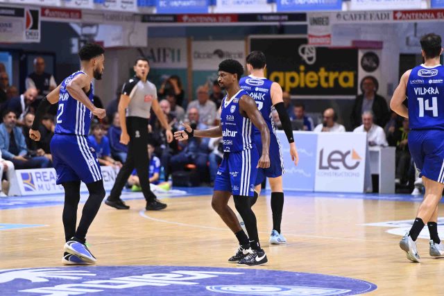 Valtur Brindisi torna alla vittoria, Copeland mattatore di serata