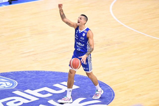 Riscossa Valtur Brindisi, battuta Rimini nel big match del PalaPentassuglia