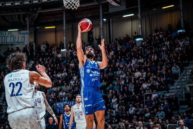 Fortitudo conduce le operazioni, Valtur costretta a inseguire esce sconfitta dal PalaDozza