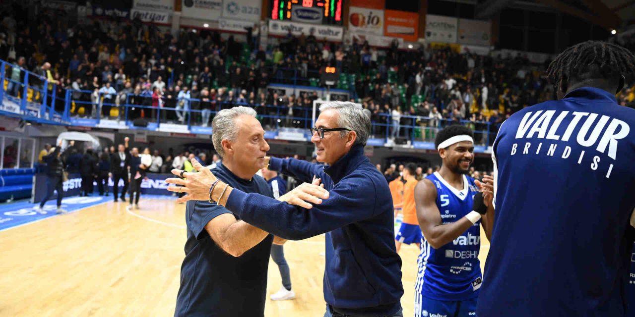 https://www.newbasketbrindisi.it/wp-content/uploads/2025/12/Z62_6878-1280x640.jpg