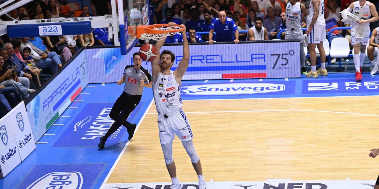 https://www.newbasketbrindisi.it/wp-content/uploads/2025/12/nbb-foto-002-1-1280x640.jpg