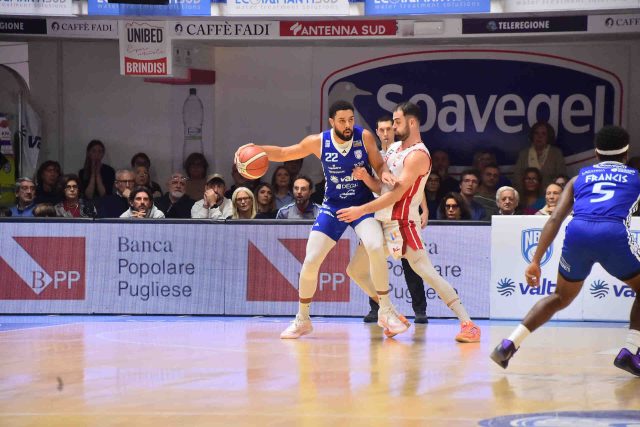 Banca Popolare Pugliese match sponsor Valtur Brindisi vs Unicusano Avellino