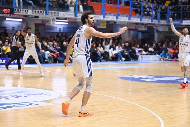 Valtur Brindisi ritrova sorrisi e vittoria, sconfitta l’Urania Milano