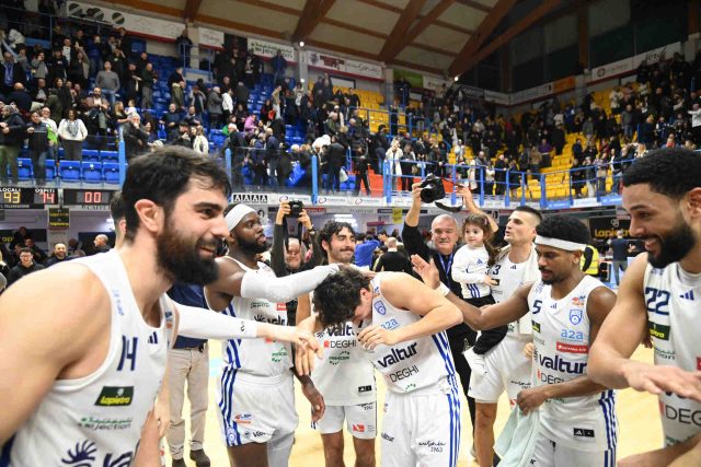 Brindisi non sbaglia e scappa via nell’ultimo quarto contro Roseto