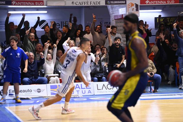 Scafati-Brindisi è il big match del turno infrasettimanale della 35° giornata di Serie A2