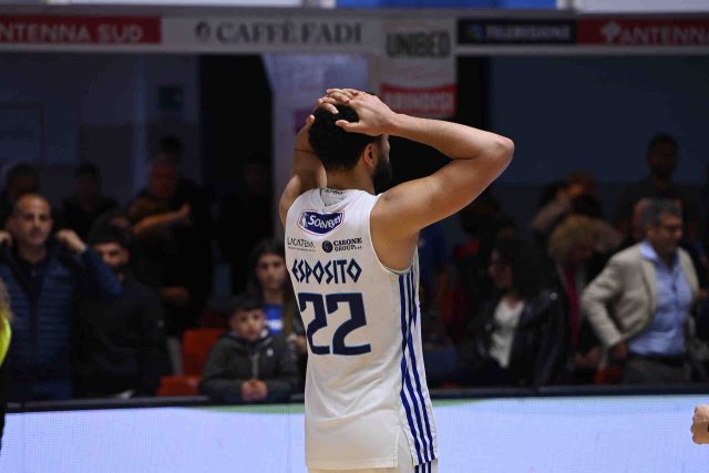 Verona chiude la serie al PalaPentassuglia, Brindisi termina la stagione ai quarti di finale playoff