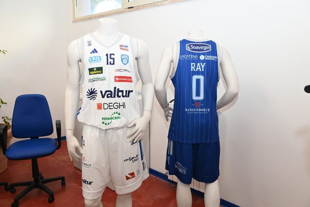 Presentata la divisa gara Valtur Brindisi 2026/27