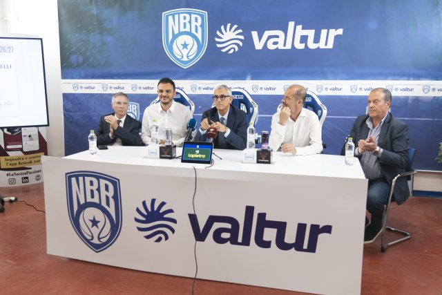 Presentazione divisa gara Valtur Brindisi 2026/27