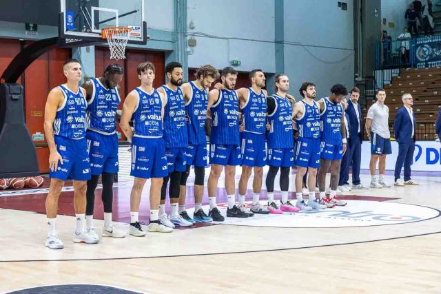 Alba Assicurazioni nuovo Sponsor Valtur Brindisi