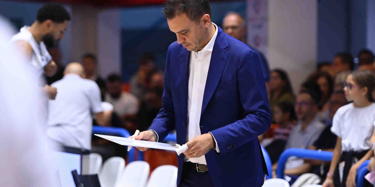 https://www.newbasketbrindisi.it/wp-content/uploads/2026/10/DSC_4041-1280x640.jpg