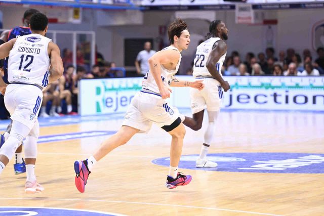 Tommaso Fantoma ospite in studio a Zona Basket in onda su TeleRegione