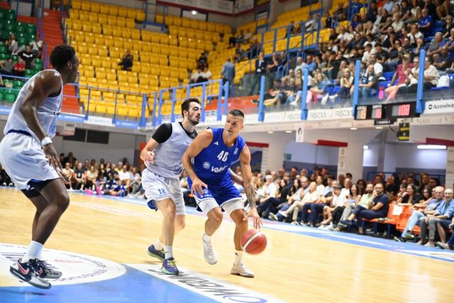 Match d’esordio al PalaPentassuglia: Valtur Brindisi ospita l’Urania Milano
