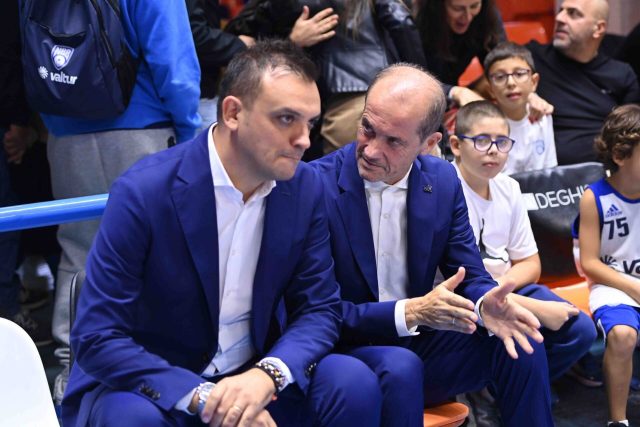 Il Direttore Sportivo Giulio Iozzelli ospite in studio a Zona Basket in onda su TeleRegione